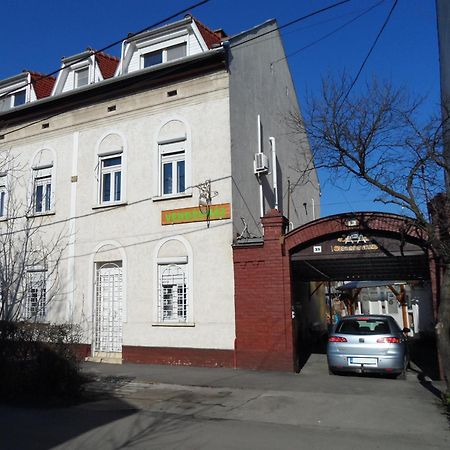 Garden 39 Vendégház Szeged Exterior foto