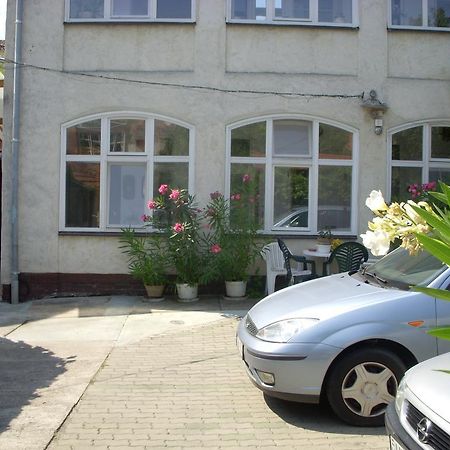 Garden 39 Vendégház Szeged Habitación foto