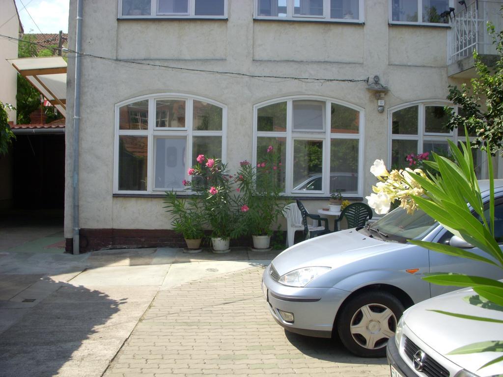 Garden 39 Vendégház Szeged Habitación foto