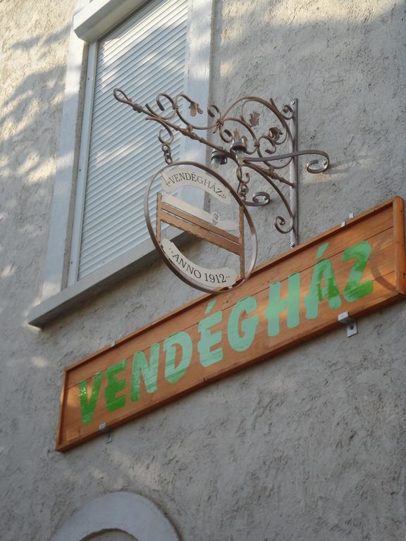 Garden 39 Vendégház Szeged Habitación foto
